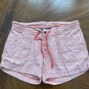 The North Face Women's Coral Cargo Shorts